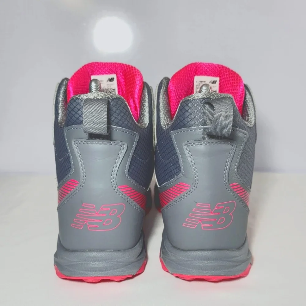 New Balance Big boys size 7 Grey & Pink 700v1 Hiking sneakers.
